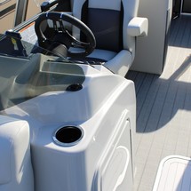 Sunchaser Boats Geneva Sport 24 LR DH Sport