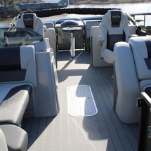 Sunchaser Boats Geneva Sport 24 LR DH Sport