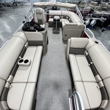 Sun Tracker Party Barge 20 DLX