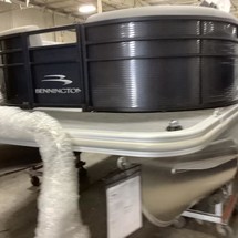 Bennington 24 sbrx