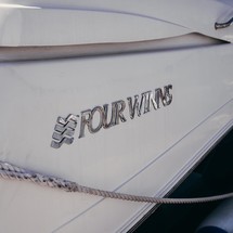 Four winns 378 vista