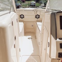 Grady-White Freedom 275