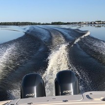 Grady-White Freedom 275