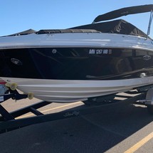 Sea Ray 250 SDX