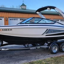 Regal 2100 RX Surf
