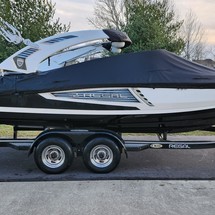 Regal 2100 RX Surf