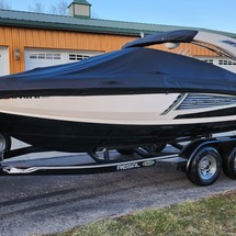 Regal 2100 RX Surf