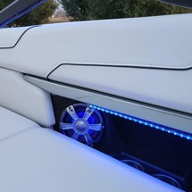 Regal 2100 RX Surf