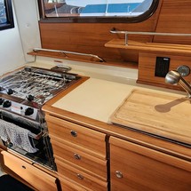 Ranger Tugs R-27