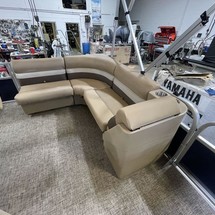 Sunchaser Boats Geneva Cruise 22 LR DH