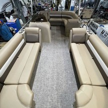 Sunchaser Boats Geneva Cruise 22 LR DH