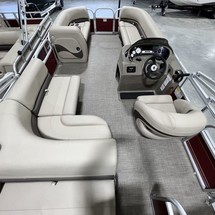 Sun Tracker Party Barge 18 DLX