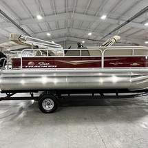 Sun Tracker Party Barge 18 DLX