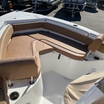 Sea Ray hunt ultra 211