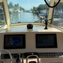 Scout Boats 320 LXF