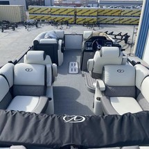 60 x 16 tri-toon passenger vessel