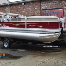 Sun Tracker Party Barge 18 DLX