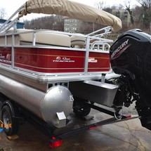 Sun Tracker Party Barge 18 DLX