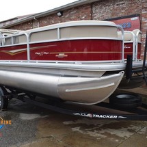 Sun Tracker Party Barge 18 DLX