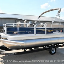 Sun Tracker Bass Buggy 16 DLX ET