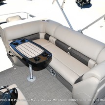 Sun Tracker Fishin Barge 20 DLX