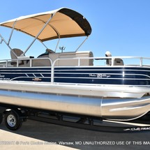 Sun Tracker Fishin Barge 20 DLX