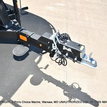 Sun Tracker Fishin Barge 20 DLX