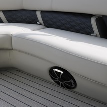 60 x 16 tri-toon passenger vessel