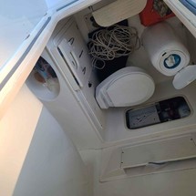 Boston Whaler 320 Outrage