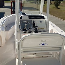 Everglades 243 cc