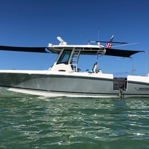 Boston Whaler 330 Outrage