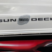 Hurricane 2200 sundeck
