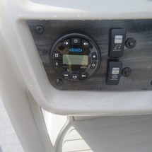 Starcraft Marine EX 22 R