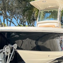 Scout Boats 225 XSF