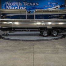 Starcraft Marine EX 22 R