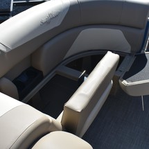 Sunchaser Boats Geneva Cruise 22 LR DH