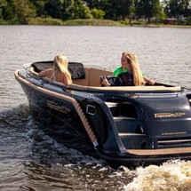 Corsiva 565 tender
