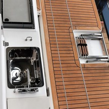 Dufour 390