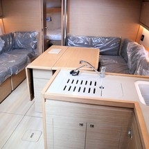 Dufour 390