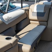 Sunchaser Boats Eclipse 8523 Entertainer