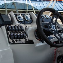 Sunchaser Boats Geneva Cruise 22 LR DH