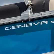 Sunchaser Boats Geneva Cruise 22 LR DH