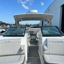 Sea Ray SLX 350 OB