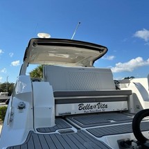 Sea Ray SLX 350 OB