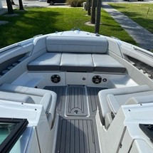 Sea Ray SLX 350 OB