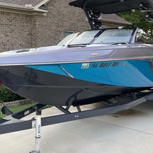 Malibu Wakesetter 25 LSV