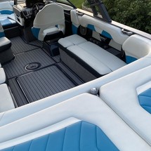 Malibu Wakesetter 25 LSV