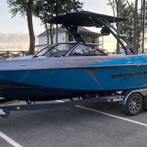 Malibu Wakesetter 25 LSV