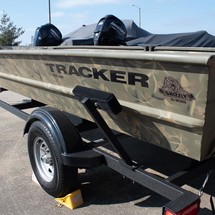 Tracker Grizzly 1754 Jon