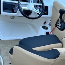 Sea Ray SPX 230
